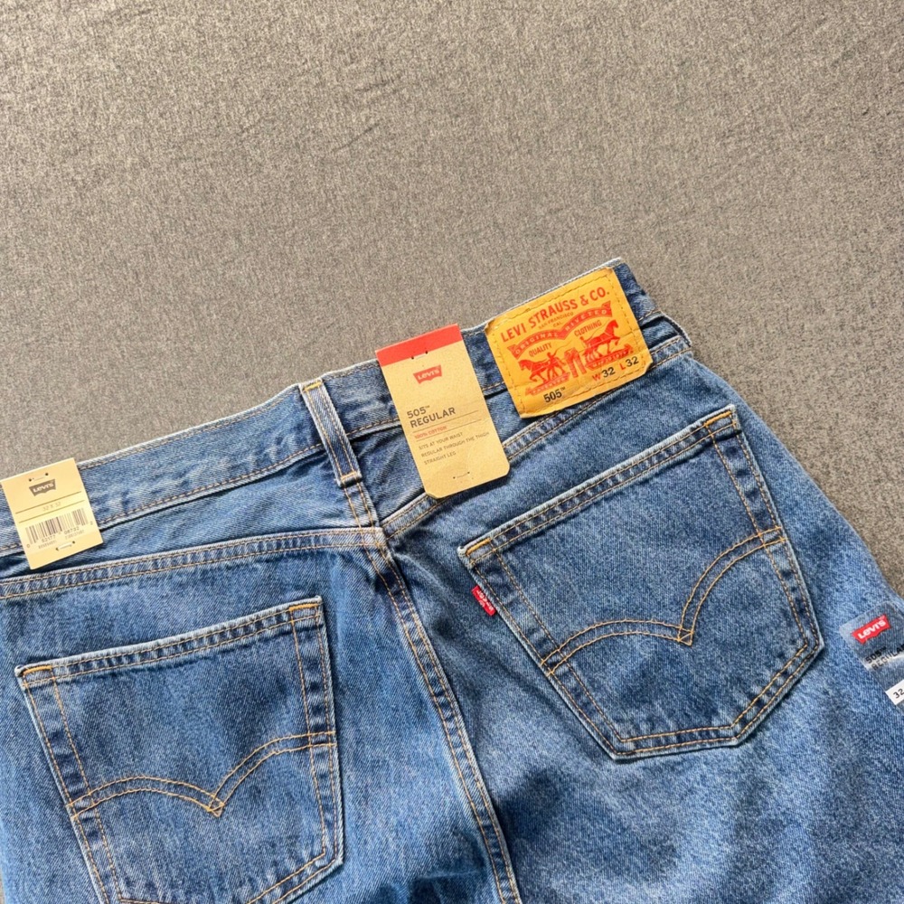 Levis 505 Regular Fit Straight Leg Mens Jeans 32x32 Medium Wash Blue 00505-4891